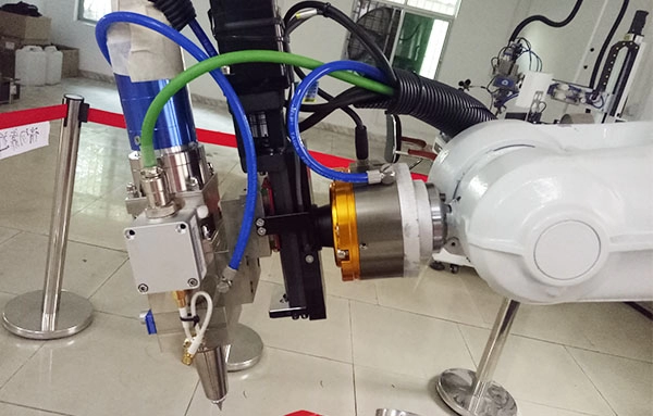Máquina de corte e solda a laser de braço robótico Baisheng para processamento 3D