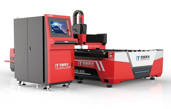 Máquina a laser de metal de baixo preço 500W 700W para cortar panelas