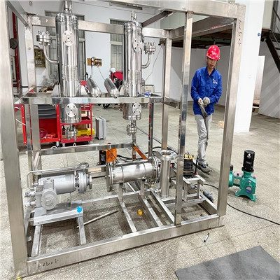 Estrutura de equipamento auxiliar para produção de hidrogênio a partir do sistema de tratamento de líquido de gás de água eletrolítica