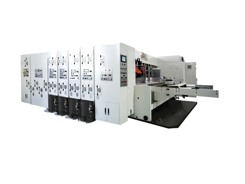 Máquina de corte e vinco para impressão flexográfica de papelão ondulado modelo K4