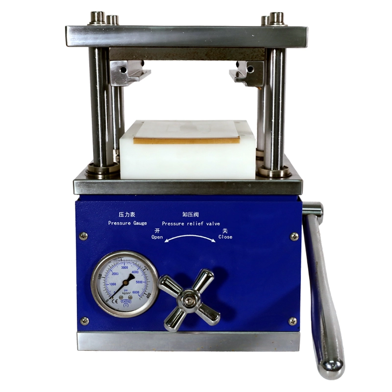 Máquina de corte e vinco hidráulica pequena para corte de folha de eletrodo de célula de bolsa