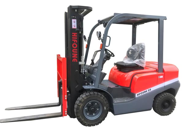 2.5 ton diesel forklift