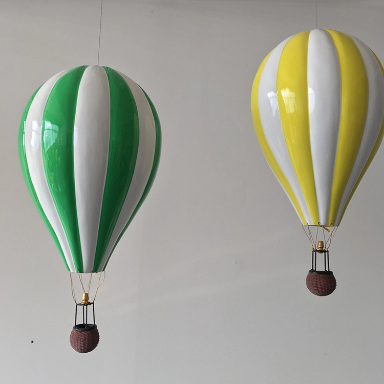 Adereços de exibição de janela de balões de ar quente pendurados