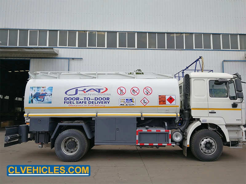 Shacman 18.000 litros caminhão tanque de petróleo bruto