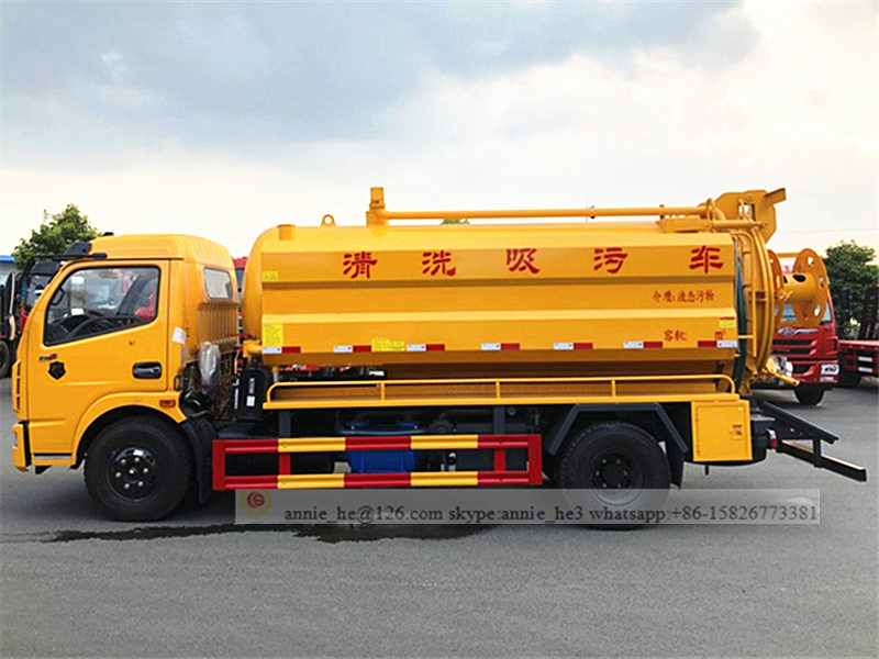 Vacuum suction truck