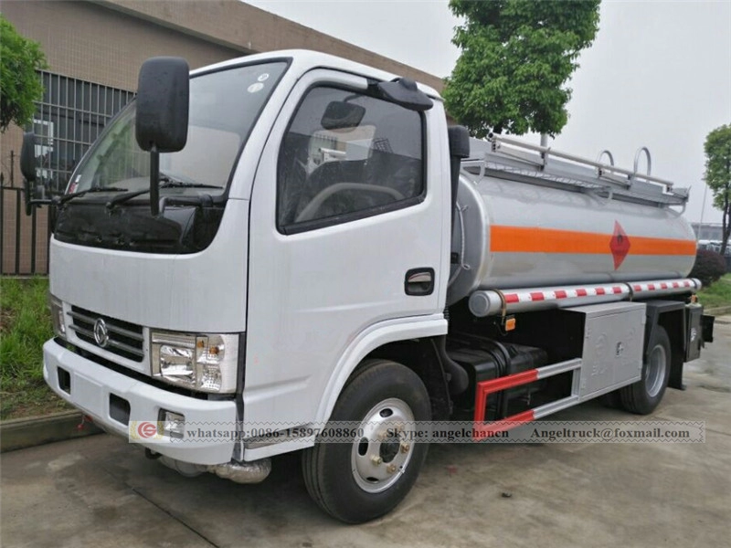 Mini caminhão tanque diesel 4350 litros Dongfeng