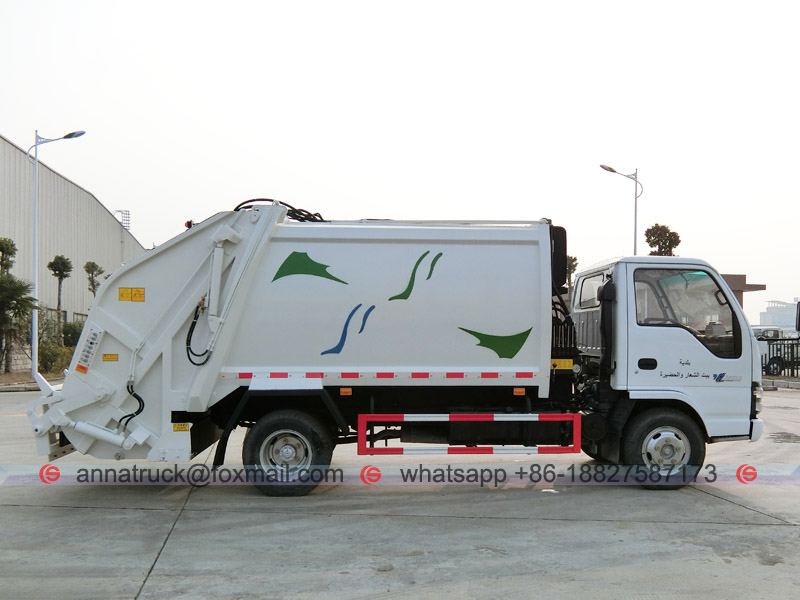 6CBM ISUZU Compactor Garbage Truck - Right Side