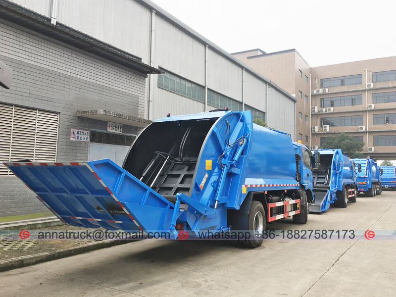 Dustpan Type of Garbage Compacting Truck