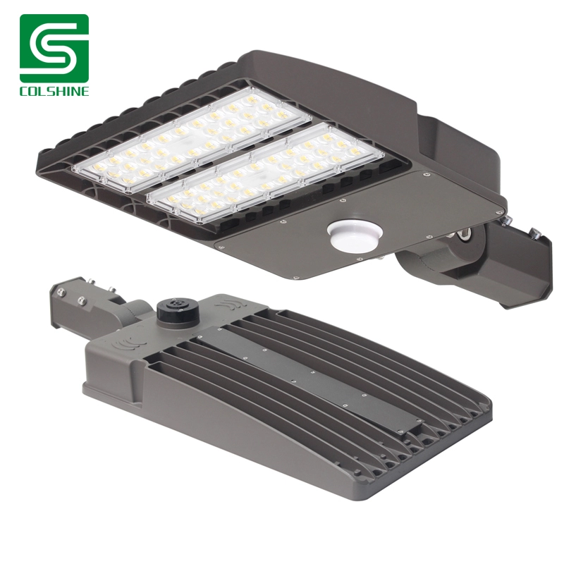 Luzes LED para área externa com sensor e fotocélula