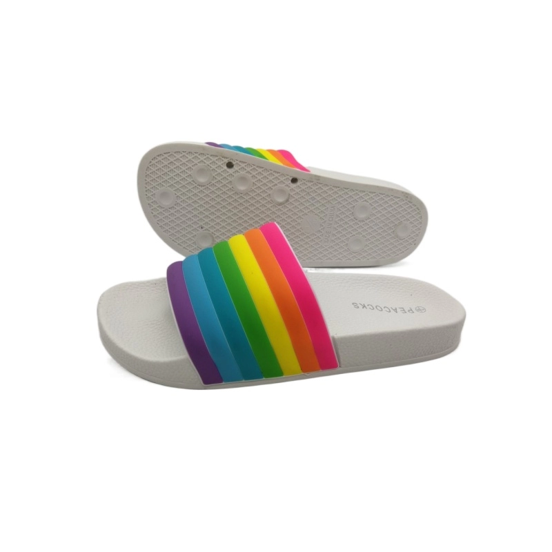 Pantufas femininas plataforma em EVA com listras arco-íris