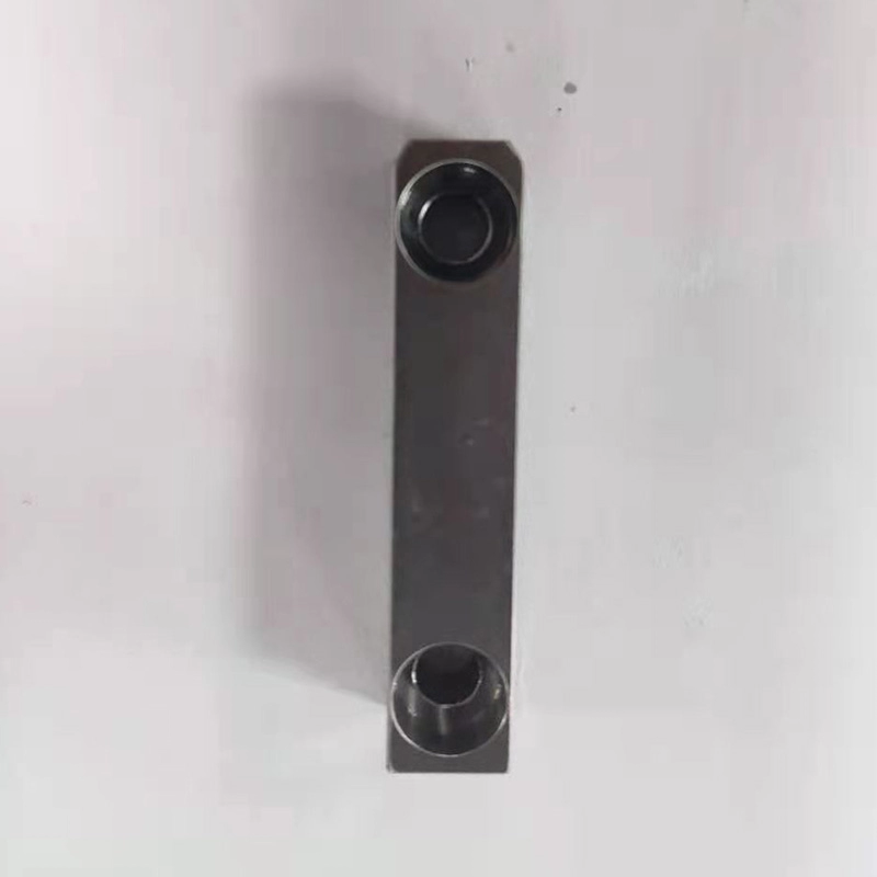 Peças de bloco de aço inoxidável de furo fino para gravação a laser