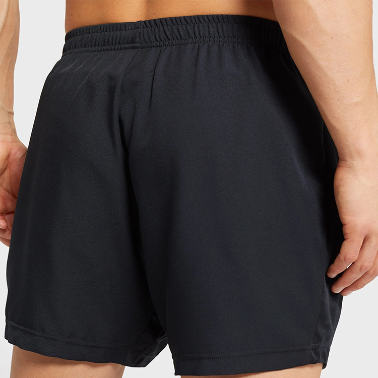 Slip-in pockets High-stretch shorts