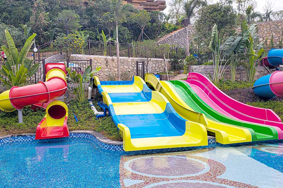 Toboágua para piscina externa infantil