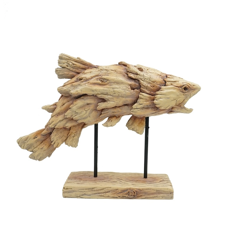 Escultura de peixe saltando em resina com design de madeira flutuante