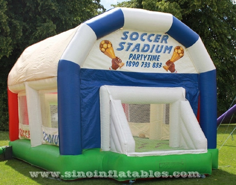 Quadra de futebol inflável infantil 14x6 mts ao ar livre com teto para exercícios esportivos N