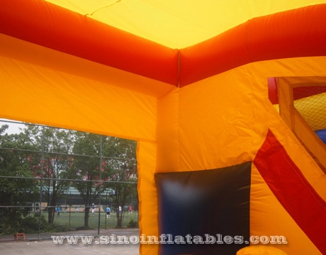 Casa de salto inflável para crianças 5 em 1 comercial com escorregador, cesta de basquete N obstáculos dentro