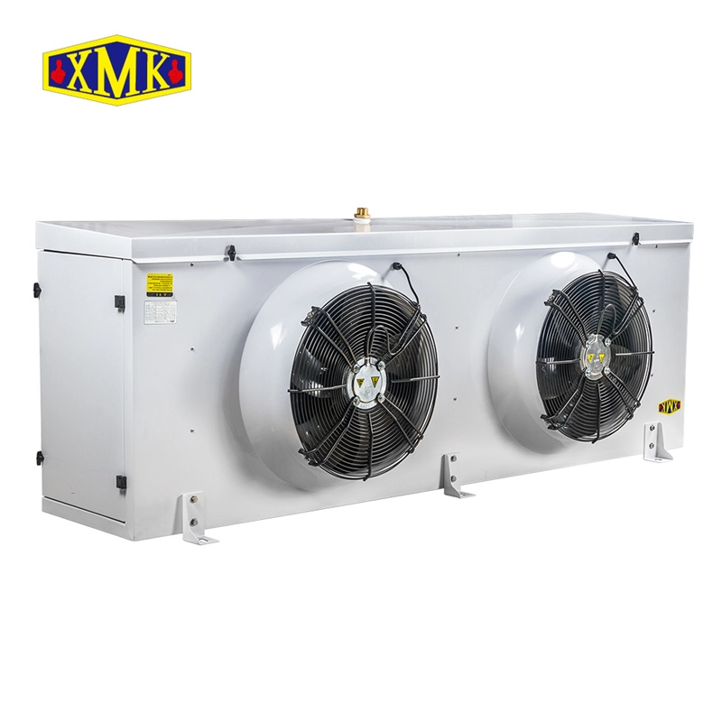 Evaporador de armazenamento a frio com recirculação eficiente de água e descongelamento