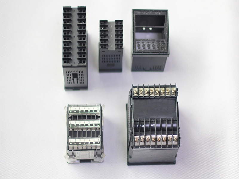 Fabricação de moldes de injeção para caixas eletrônicas